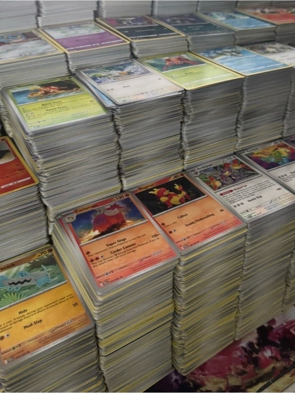 Bulk Pokémon Trading Cards - Mixed Colors (500+lot )